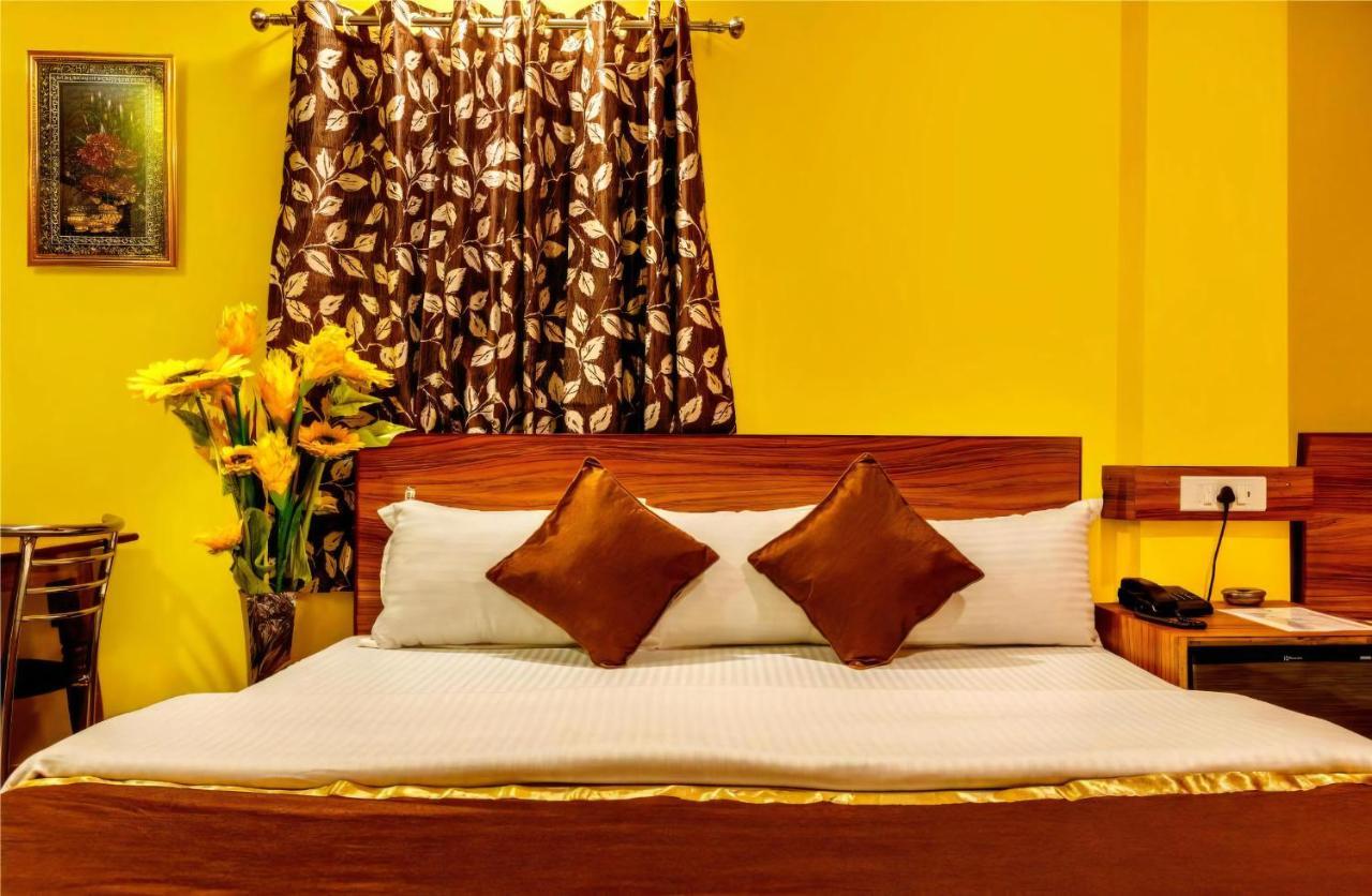 The Silverline Hotel Kolkata Exterior photo